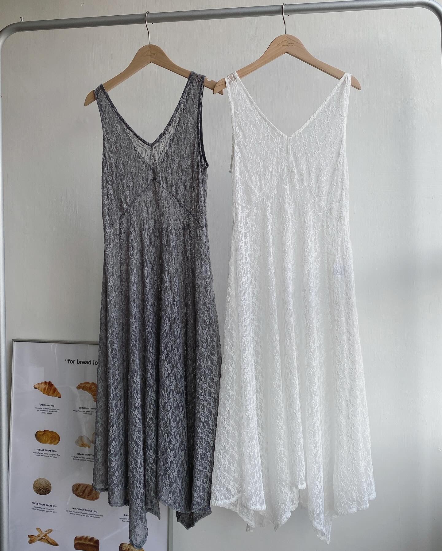 DS254 Lace Irregular OPS - White | Gray