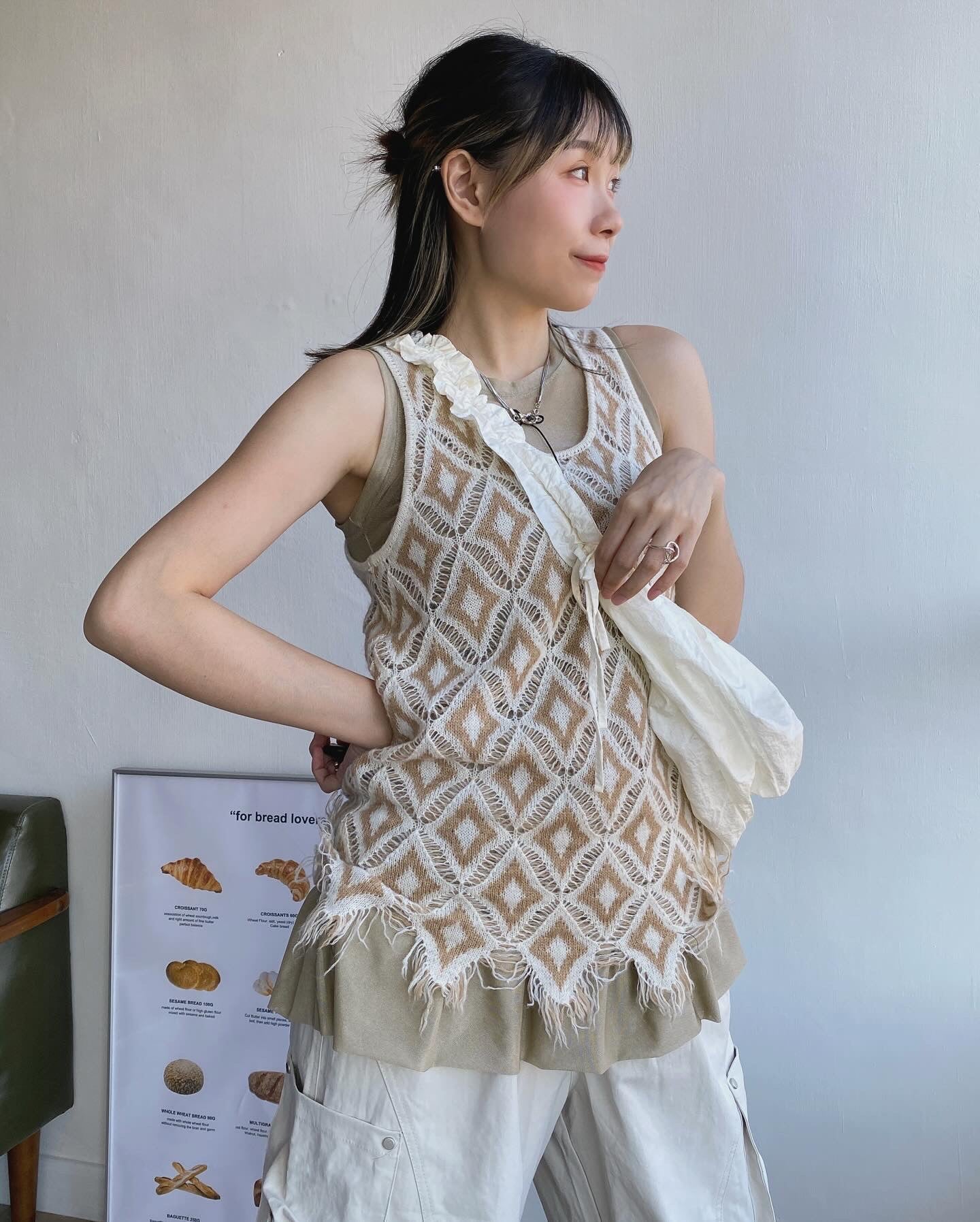 VT221 Diamond Knit Vest - Beige | Brown