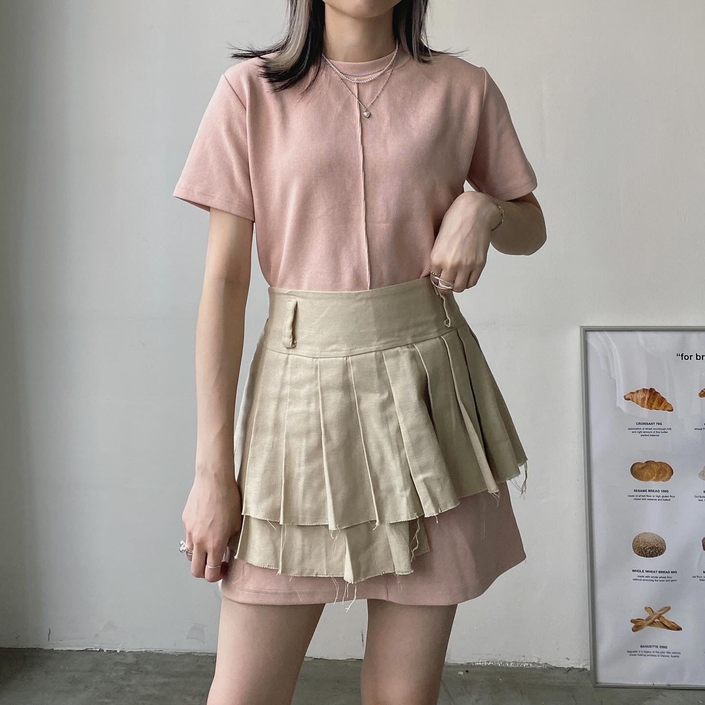 現貨 SK163 Irregular Pleated Skirt - Beige | Black