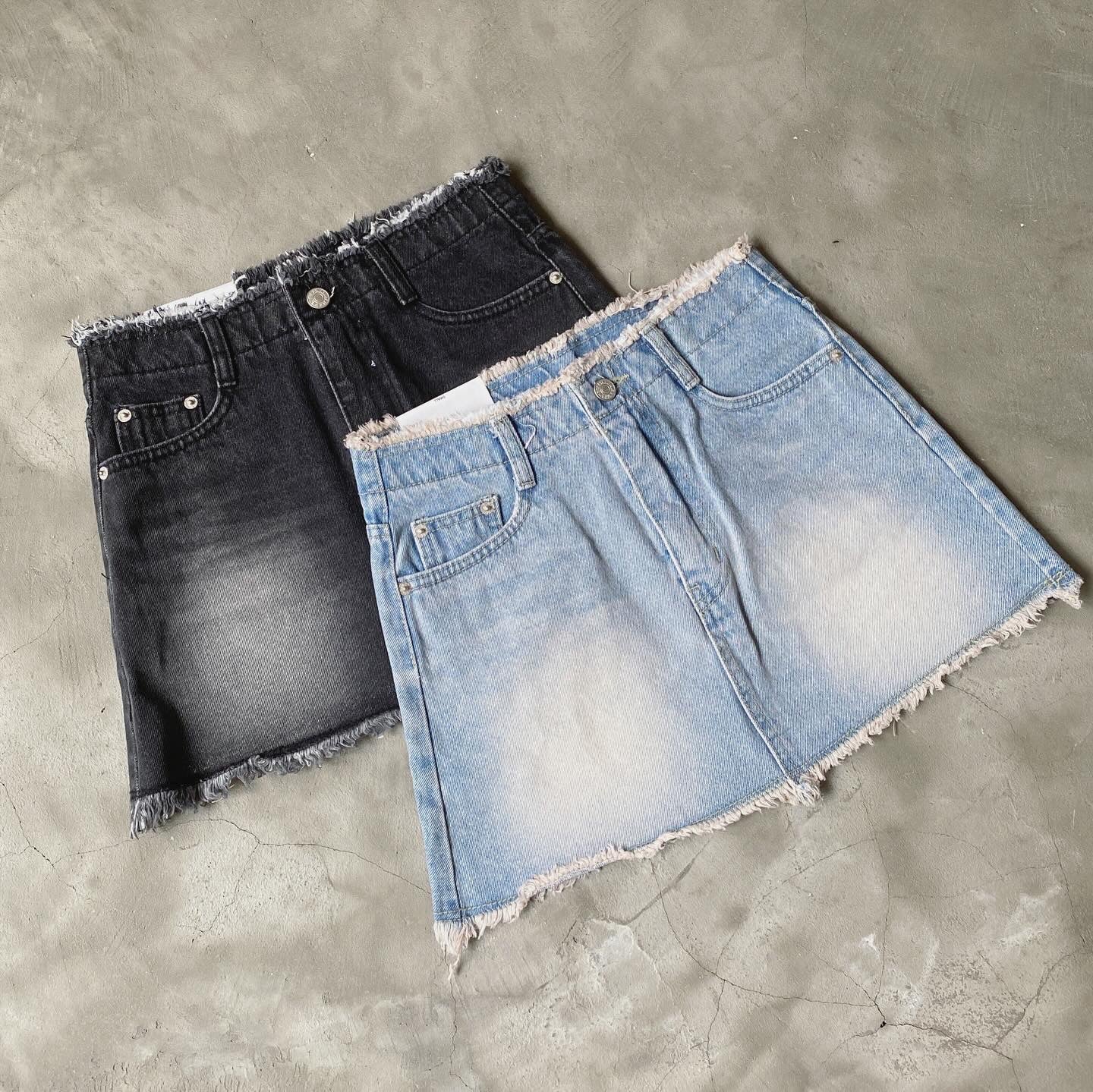 現貨 SK165 Mini Denim Skirt - Light Blue | Black