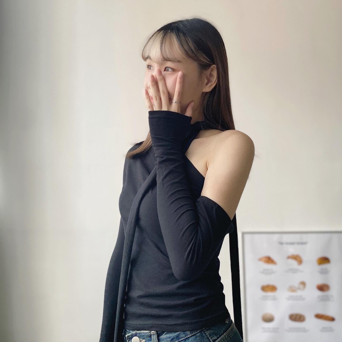 現貨 TP404 Must have!!! One Shoulder Top - Black | White | Charcoal