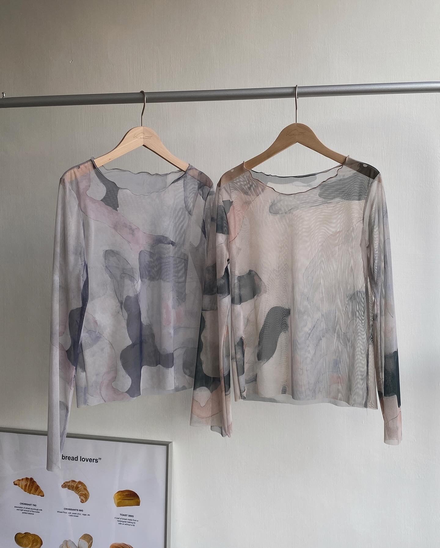 TP472 Print Sheer Top - Beige | Gray