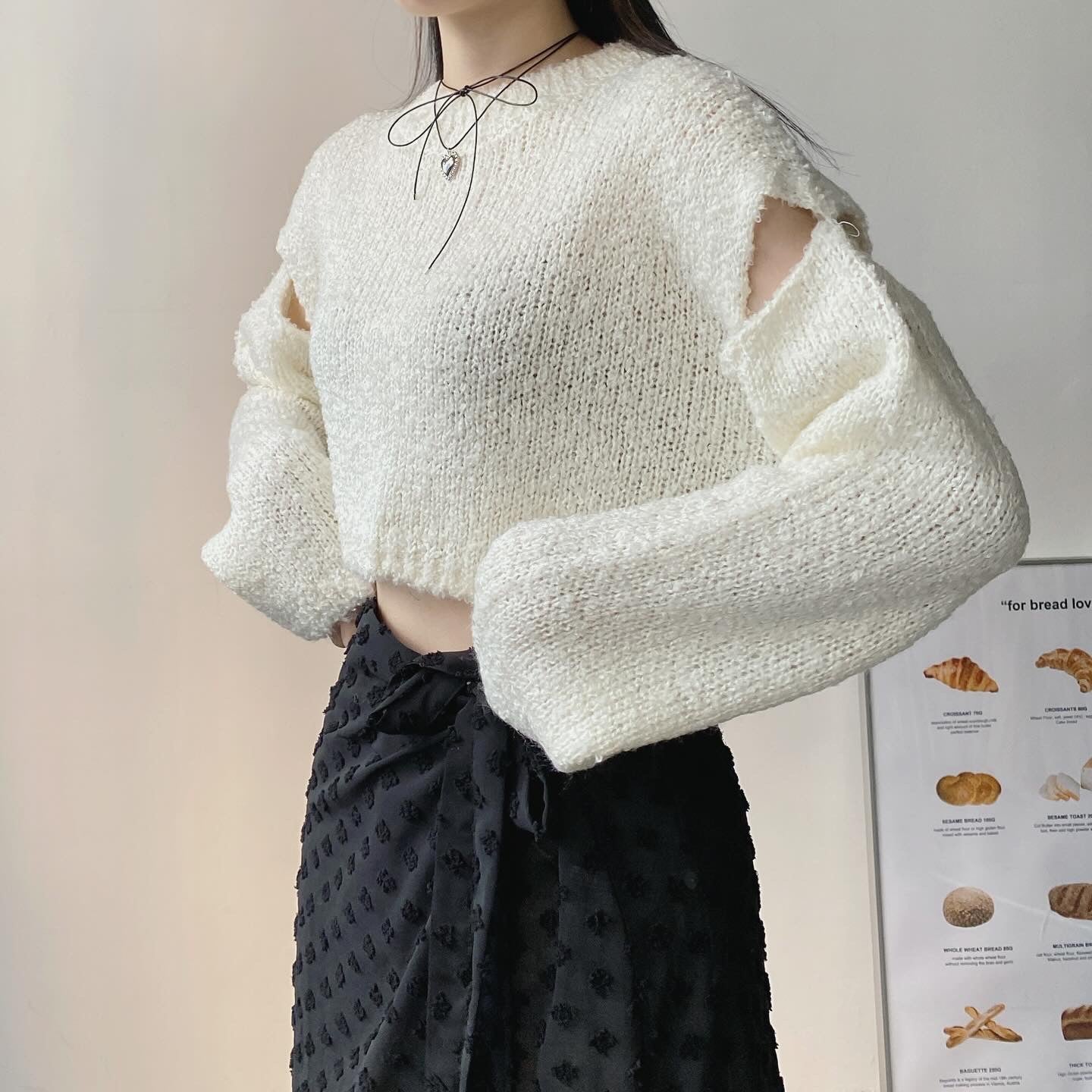 現貨 TP433 Cropped Knitwear - Ivory | Black