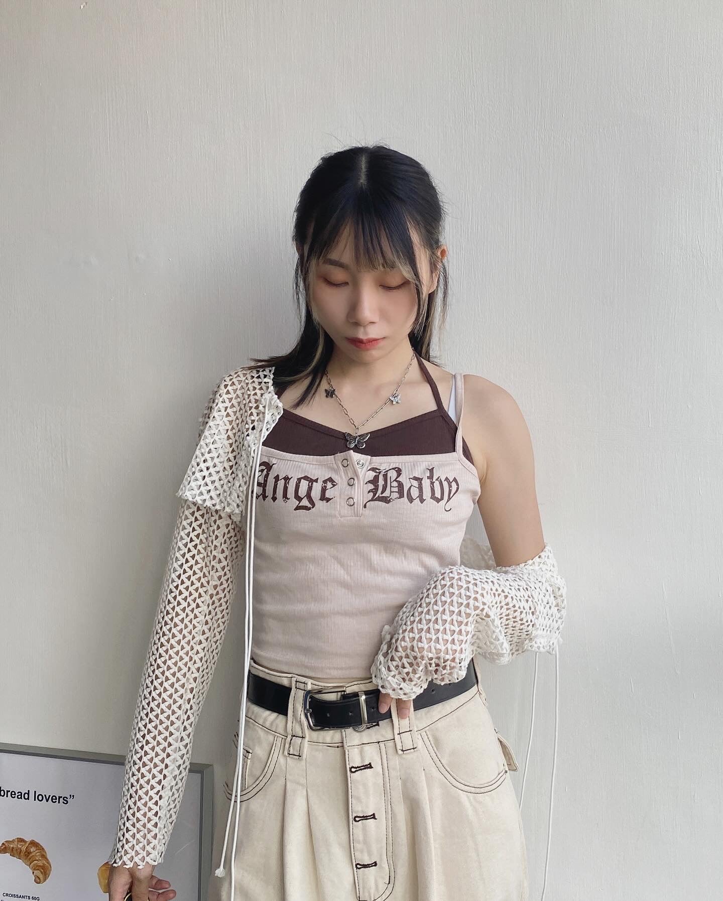 現貨 CD042 Meshed Crop Top - Gray | White