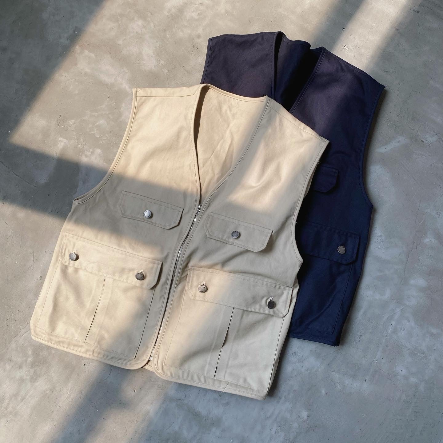 現貨 VT145 Multi-Pocket Vest - Beige | Navy